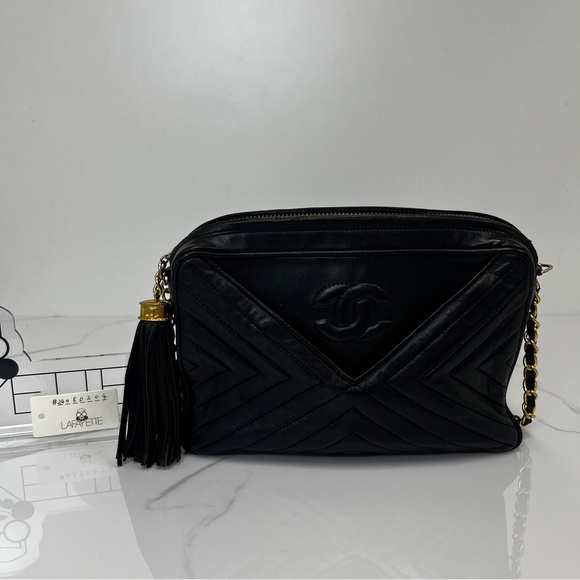 Chanel Vintage Camera Bag - Picture 2 of 6
